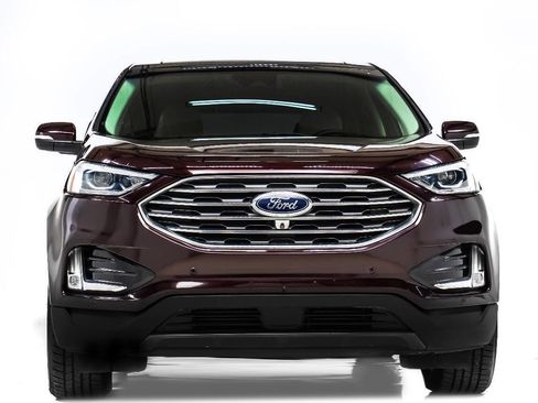 Used 2019 Ford Edge Titanium w/ Equipment Group 301A image 7