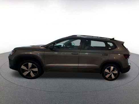 Used 2026 Volkswagen Taos S AWD/4WD image 7
