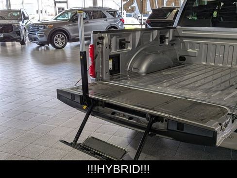 Used 2022 Ford F150 XLT w/ Equipment Group 302A High image 9