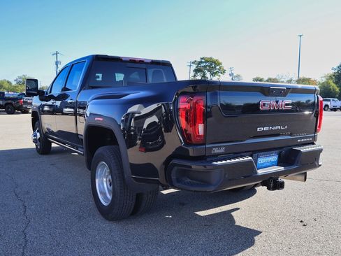 Certified 2022 GMC Sierra 3500 Denali image 7