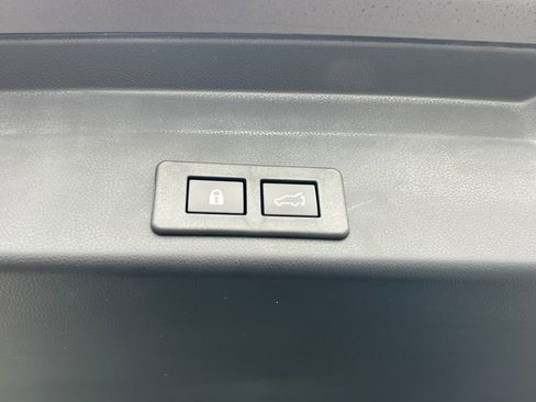 New 2026 Subaru Ascent Limited image 18