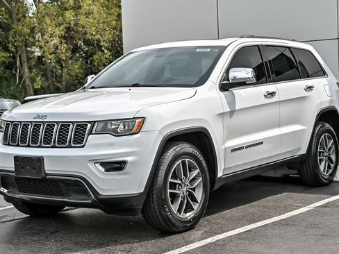 Used 2018 Jeep Grand Cherokee Limited AWD/4WD image 5