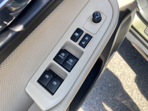 Used 2017 Subaru Outback 2.5i Limited image 18