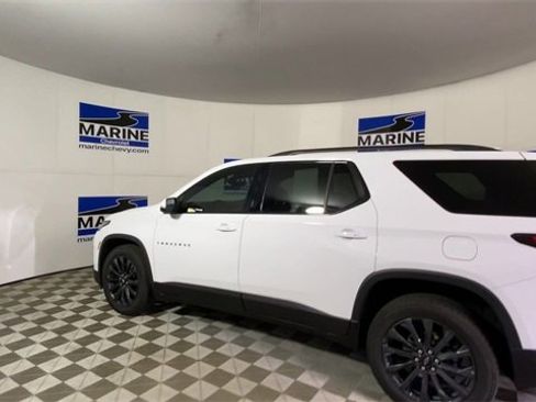 Certified 2023 Chevrolet Traverse RS image 8