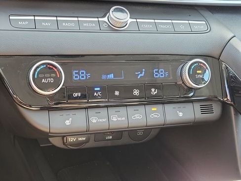 Certified 2025 Hyundai Elantra SEL w/ Cargo Package image 11