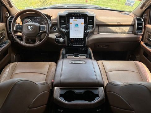 Used 2022 RAM 2500 Limited AWD/4WD image 9