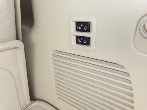 Used 2013 INFINITI QX56 4WD w/ Deluxe Touring Pkg image 26