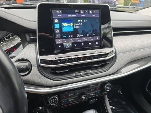 Used 2022 Jeep Compass Latitude w/ Convenience Group image 36