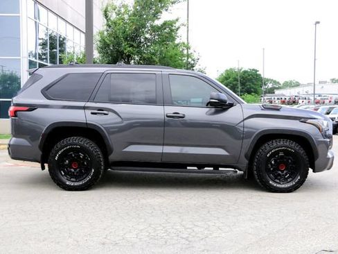 Used 2024 Toyota Sequoia TRD Pro AWD/4WD image 4