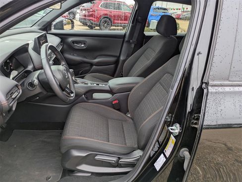 Certified 2024 Honda HR-V Sport image 10