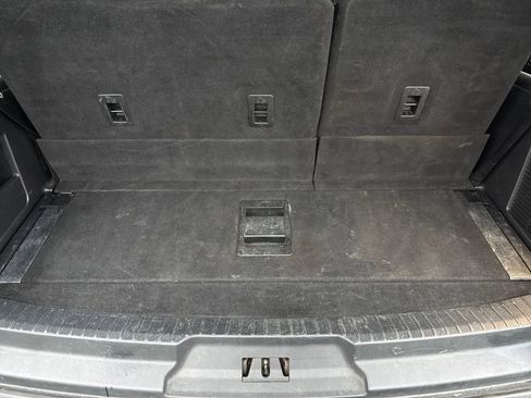 Used 2018 Ford Expedition Platinum image 18