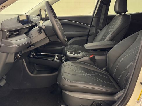 New 2025 Ford Mustang Mach-E Select w/ Comfort Package Lite image 30