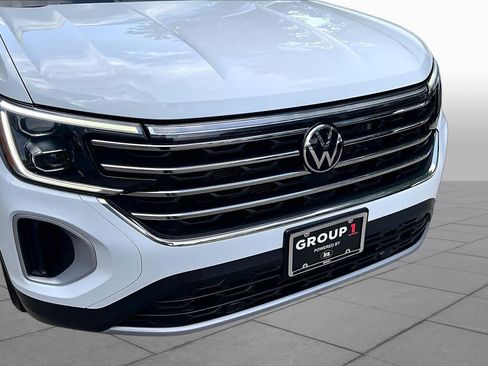 Used 2024 Volkswagen Atlas SE AWD/4WD image 30