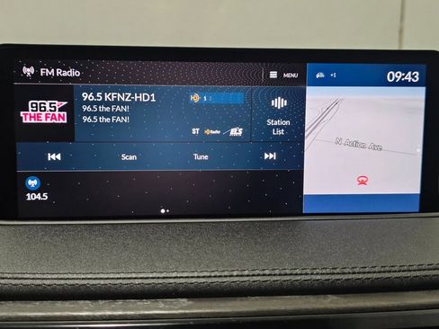 Used 2022 Acura MDX SH-AWD w/ Advance Package image 3