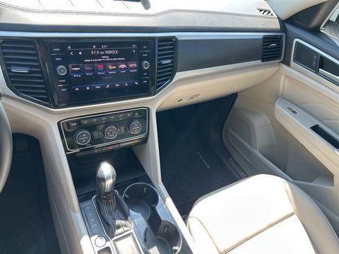Used 2022 Volkswagen Atlas SE FWD image 12