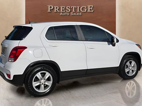 Used 2014 Chevrolet Traverse LS FWD image 17