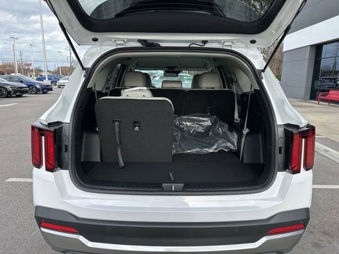 New 2026 Kia Sorento S image 12
