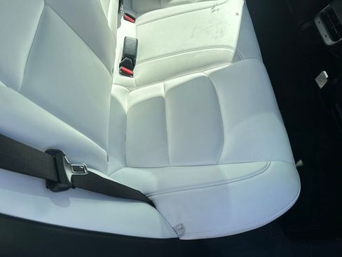 Used 2021 Tesla Model 3 Standard Range Plus image 20