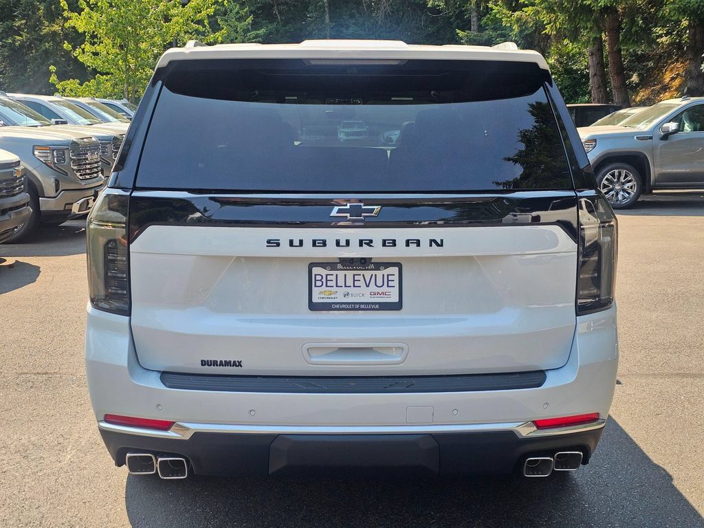 New 2026 Chevrolet Suburban High Country AWD/4WD image 4