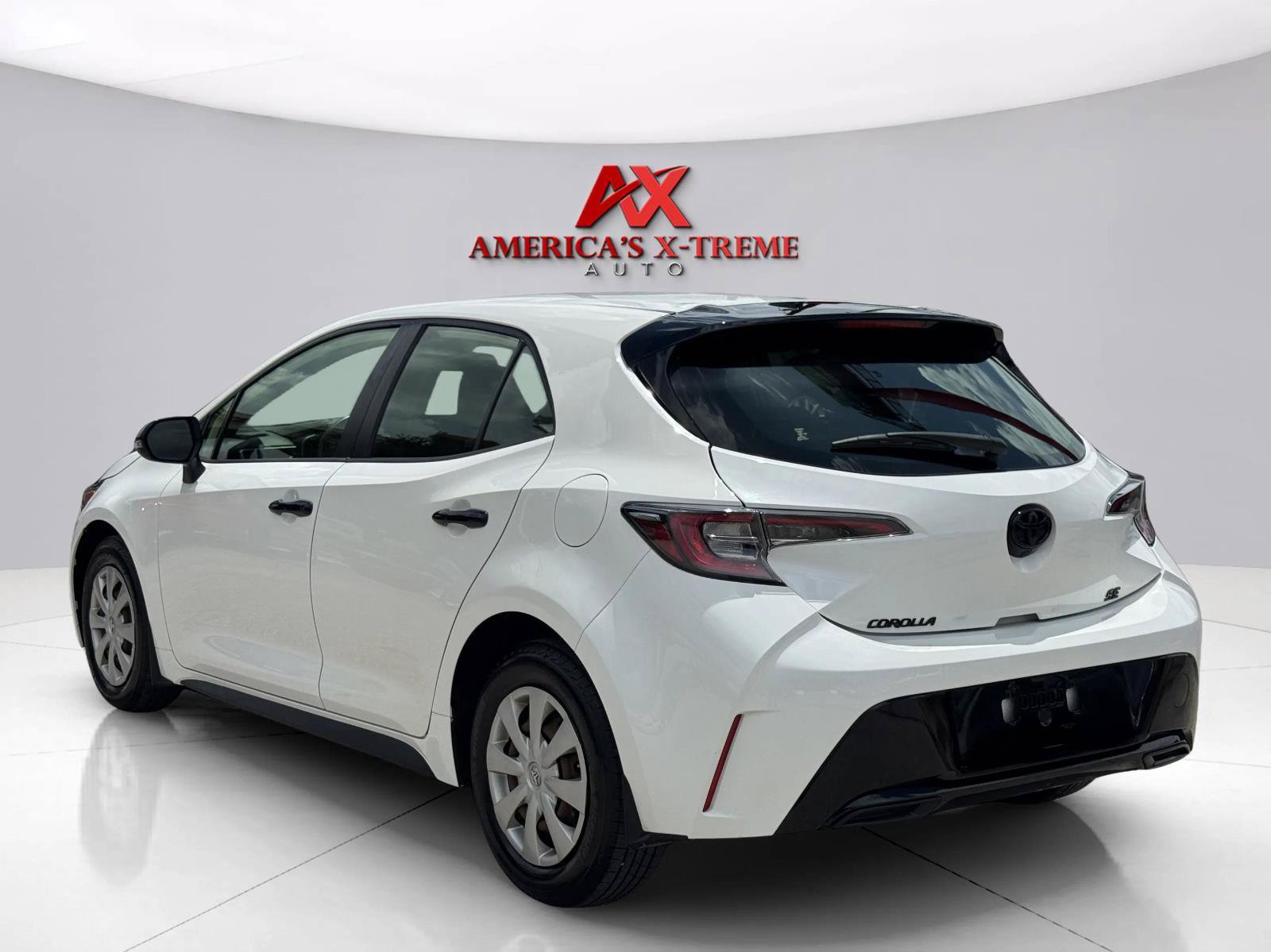 Used 2022 Toyota Corolla SE FWD image 4