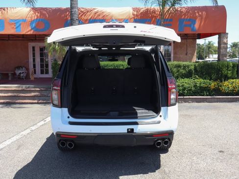 Used 2022 Chevrolet Tahoe RST w/ Sport Performance Package AWD/4WD image 8