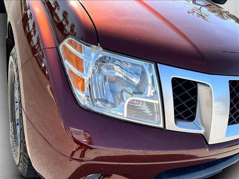 Used 2017 Nissan Frontier Desert Runner image 24