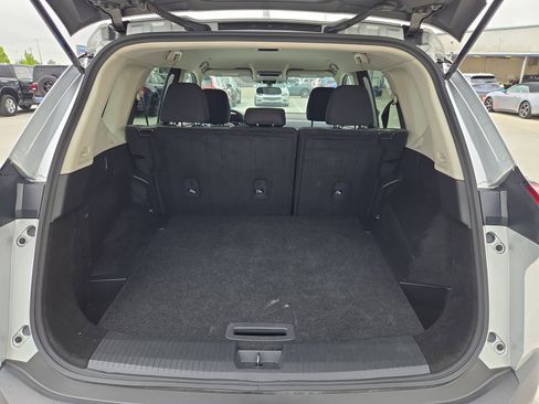 Used 2023 Nissan Rogue SV image 29