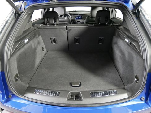 Used 2022 Cadillac XT4 Sport w/ Sun And Sound Package image 18