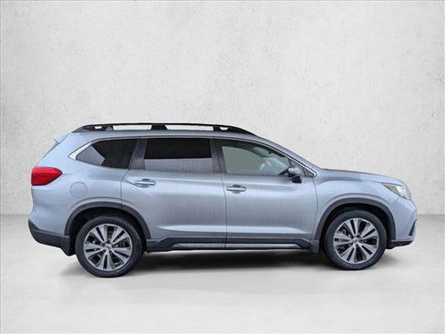 Used 2019 Subaru Ascent Limited image 4