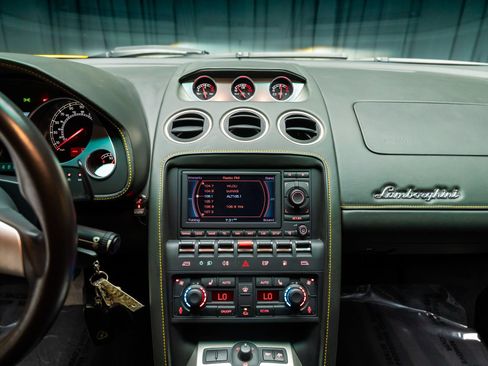 Used 2008 Lamborghini Gallardo AWD/4WD image 8