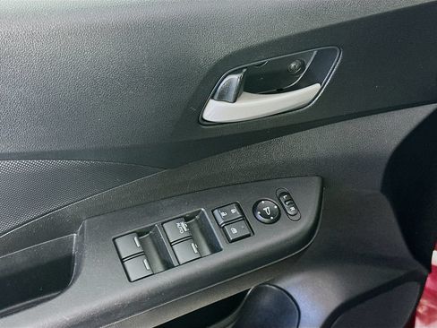 Used 2015 Honda CR-V LX image 23