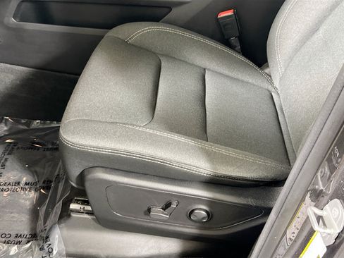 Used 2022 RAM 1500 Big Horn AWD/4WD image 18