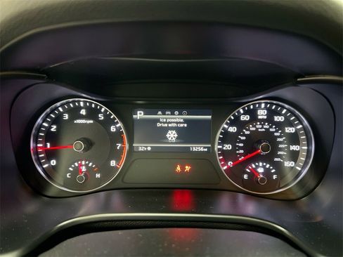 Used 2024 Kia Forte LXS w/ LXS Technology Package image 11