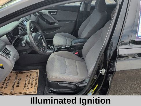 Used 2015 Hyundai Elantra SE w/ Option Group 02 FWD image 12