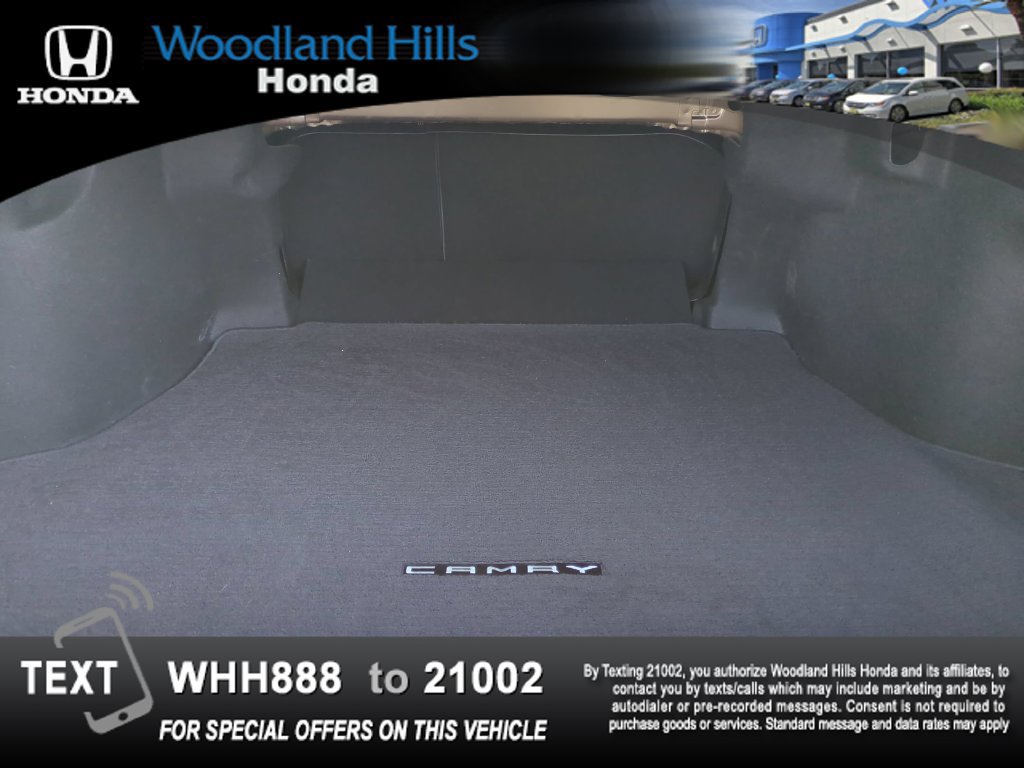 Used 2019 Toyota Camry SE w/ Carpet Mat Package FWD image 21