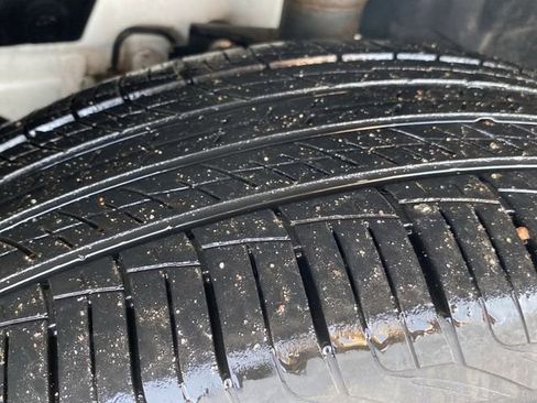 Used 2023 Nissan Rogue SV image 31