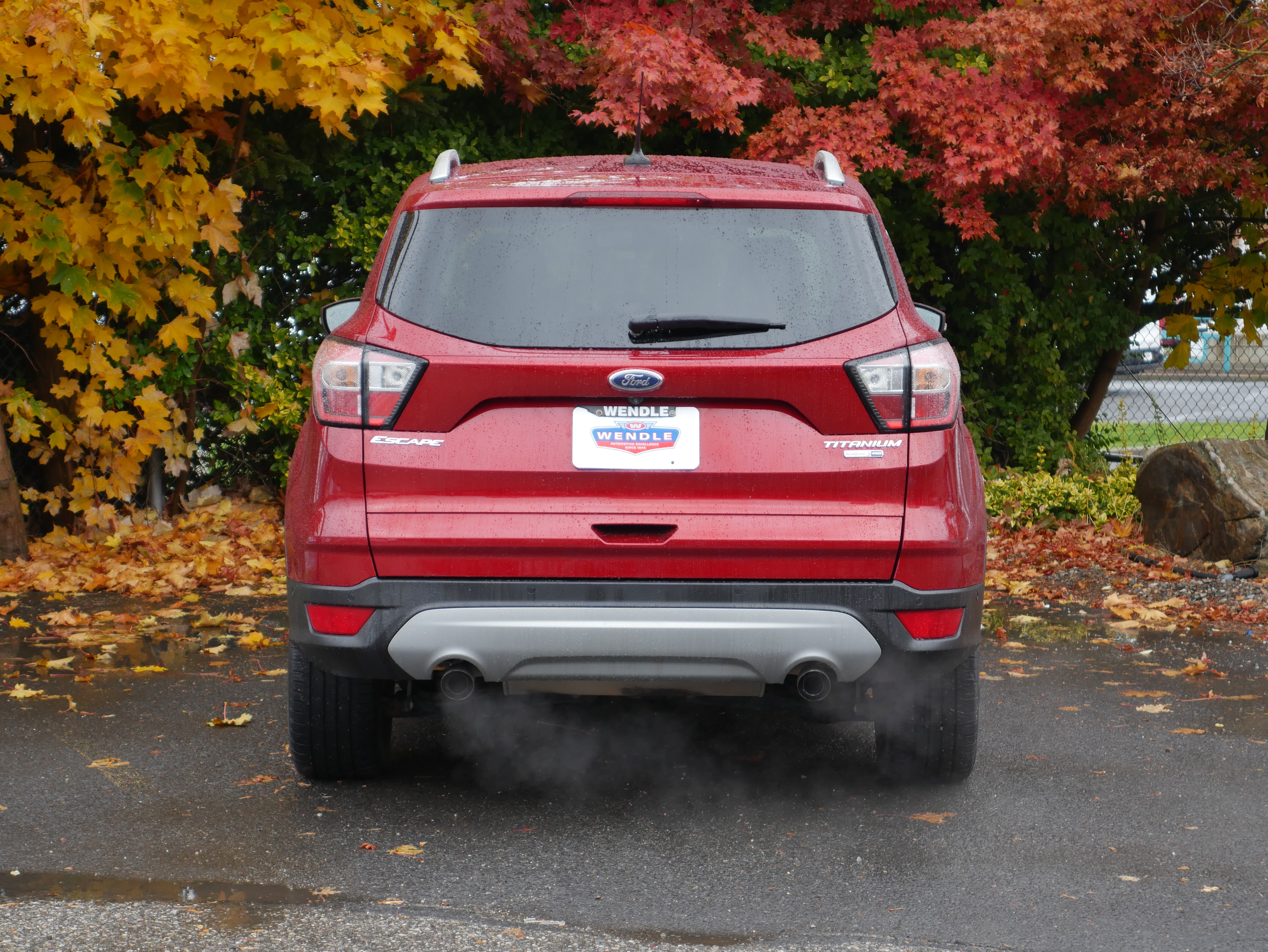 Used 2018 Ford Escape Titanium w/ Ford Safe & Smart Package AWD/4WD image 19