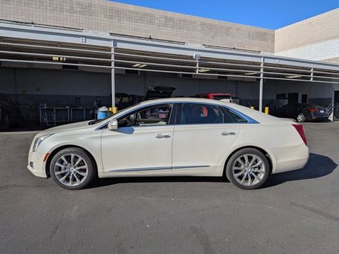 Used 2015 Cadillac XTS Premium image 6