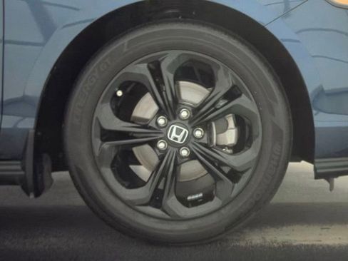 Used 2025 Honda Accord SE image 9