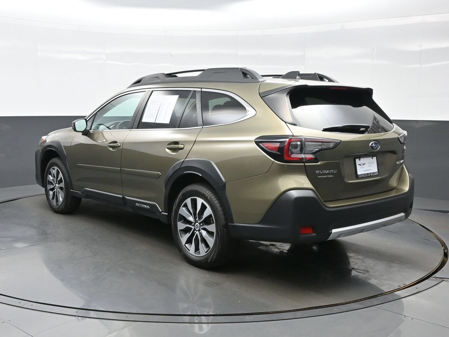 Used 2024 Subaru Outback Limited AWD/4WD image 4