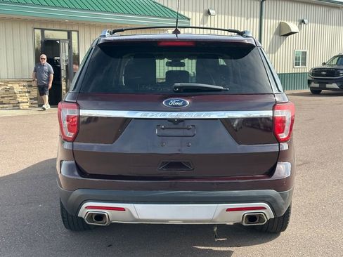 Used 2018 Ford Explorer Platinum image 39