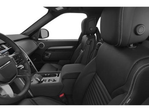 Used 2024 Land Rover Discovery Dynamic SE AWD/4WD image 9