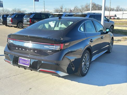 Used 2024 Hyundai Sonata Limited image 5