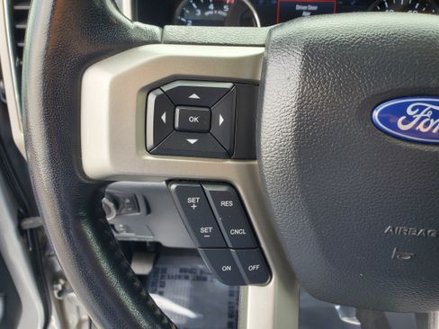 Used 2022 Ford F350 Lariat w/ Chrome Package AWD/4WD image 17