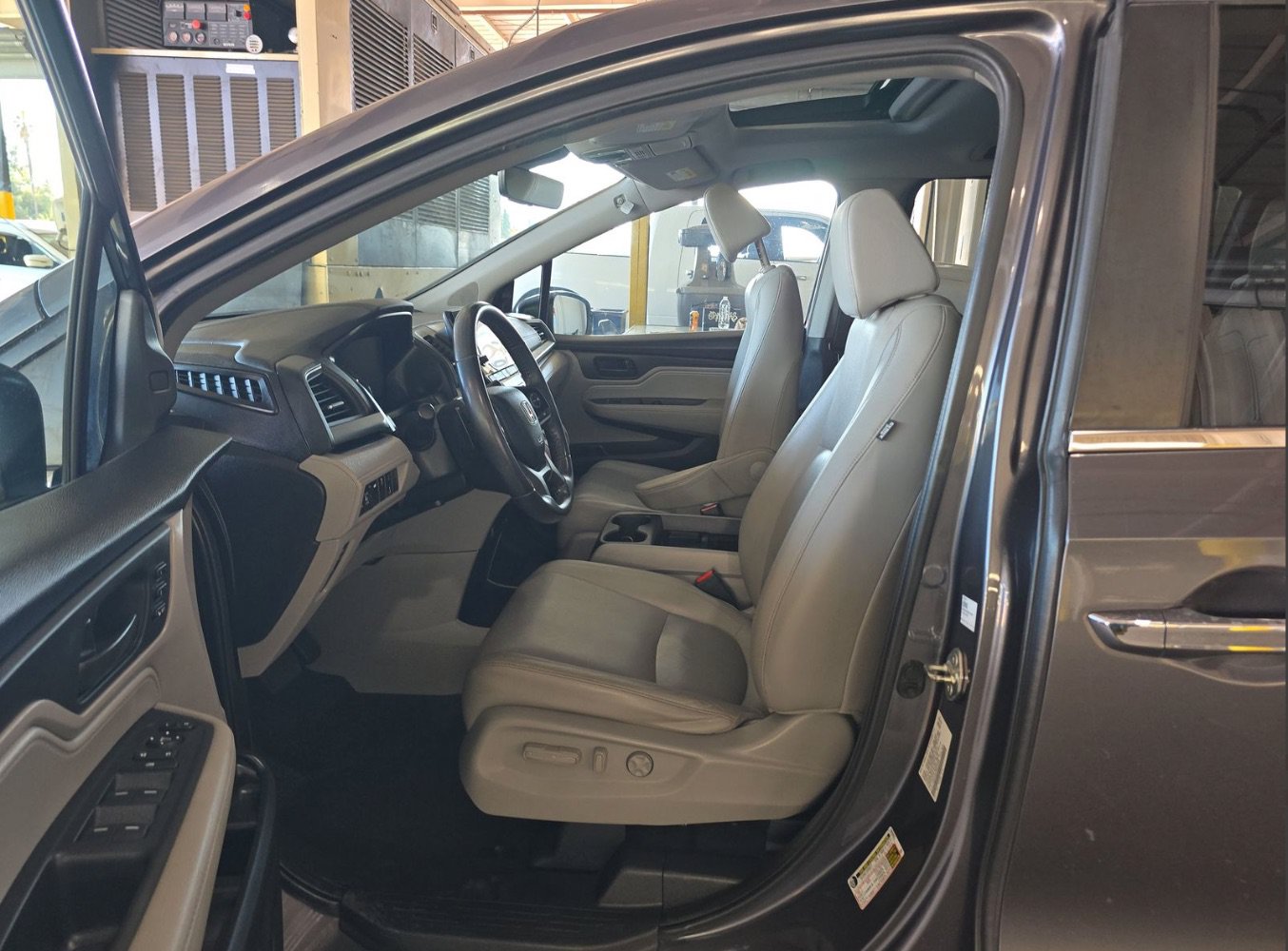 Used 2019 Honda Odyssey EX-L image 7