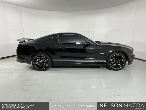 Used 2013 Ford Mustang GT Premium w/ Electronics Pkg image 8