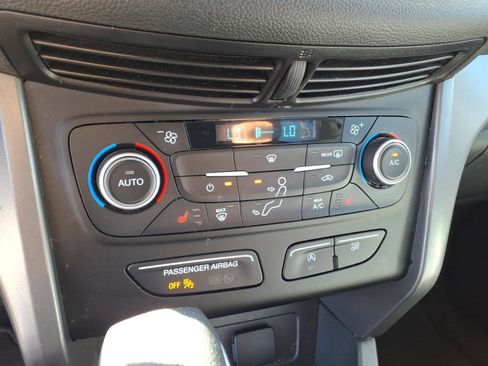 Used 2019 Ford Escape SE AWD/4WD image 18
