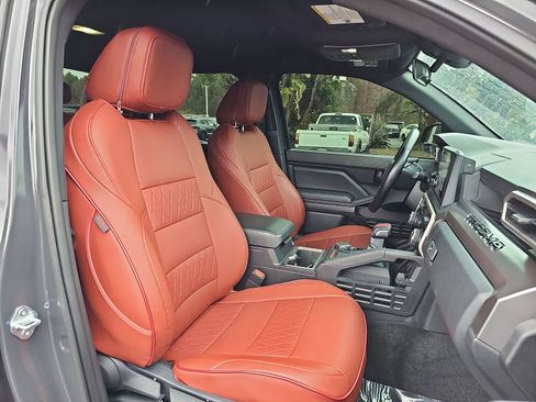 Used 2025 Toyota Tacoma SR5 image 13