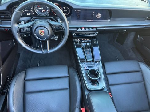 Used 2022 Porsche 911 Carrera S image 5