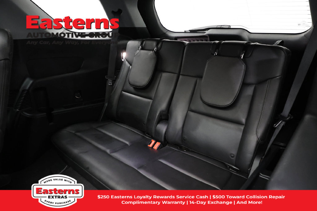 Used 2023 Ford Explorer XLT w/ Equipment Group 202A AWD/4WD image 25